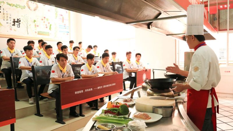 全自动火锅底料加工设备：如何选择高品质产品**
